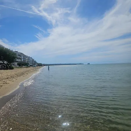 Apartment Sunset Cruise