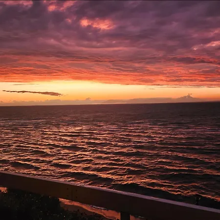 Apartment Sunset Cruise Peraía