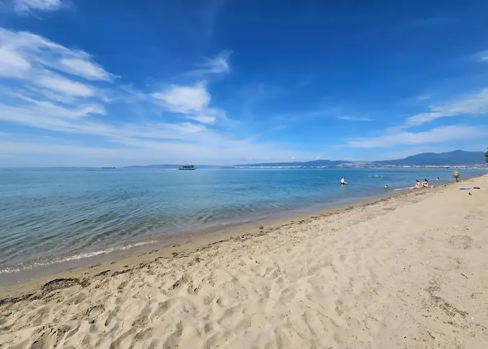 Sunset Cruise 公寓