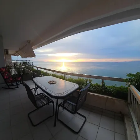 Sunset Cruise 아파트 Peraía